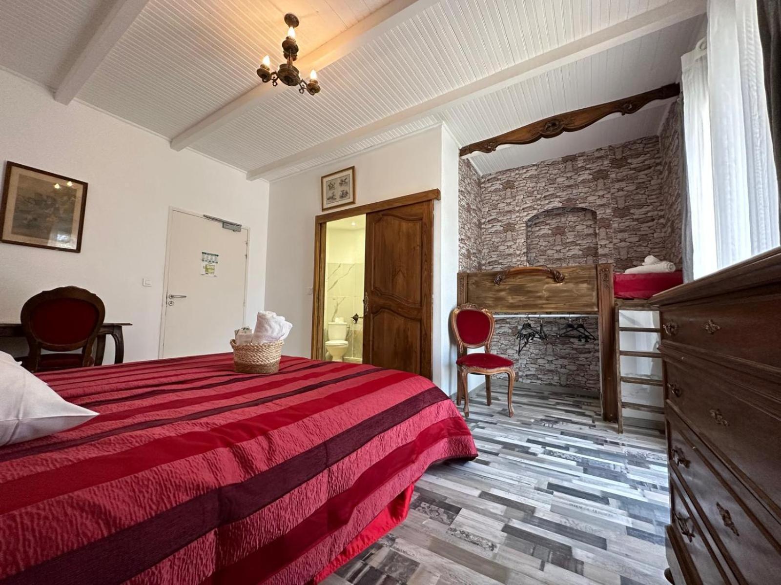 L'Hotel Du Bastier Ginasservis 外观 照片